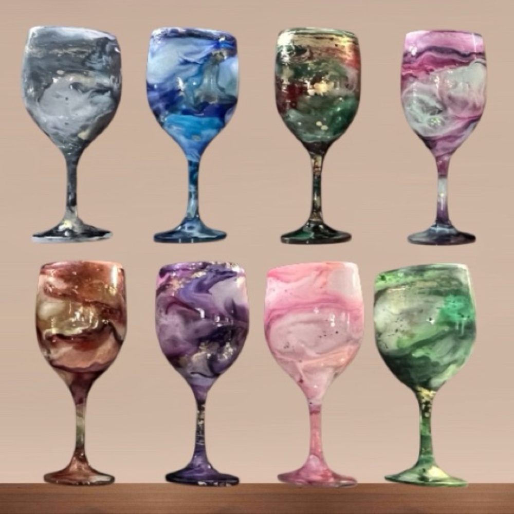 Handcrafted “Playful Purple ” Custom Large Wine Glass. 20 oz - Picture 7 of 9